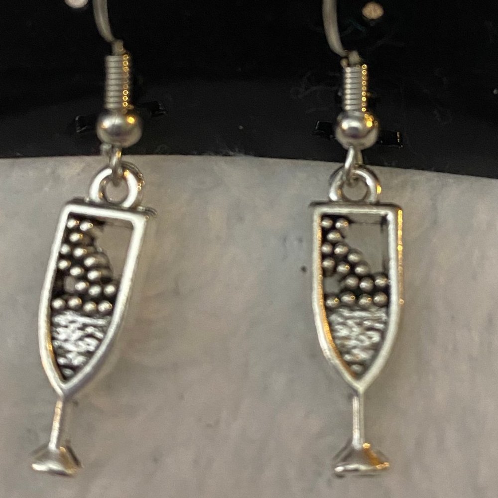 BOGO Magnolia Spring Wine Time Earrings - Flutes